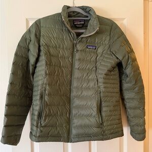 Patagonia Women’s Green Puffer Jacket